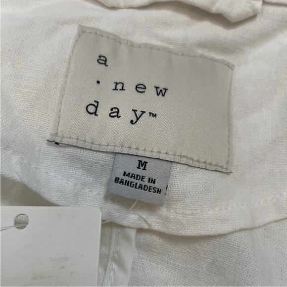 A New Day white belted long trench coat NWT linen blend Woman’s size M classic - Picture 3 of 14